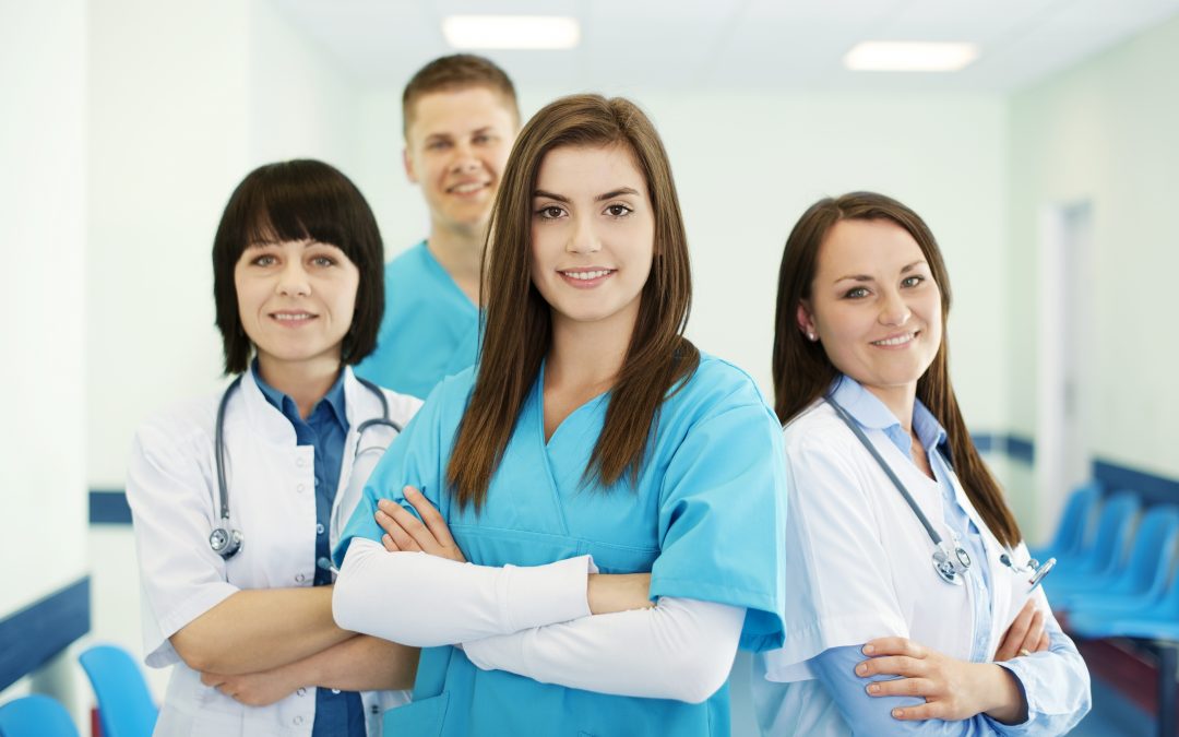 Quédate en Australia, estudia un curso en el área de Health and care, es una de las opciones con más alta demanda laboral